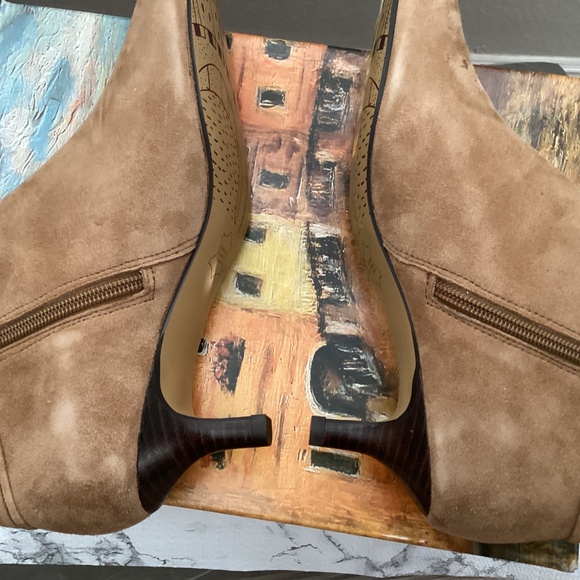 NIB Bella Vita Boots size 7.5 - Picture 10 of 11